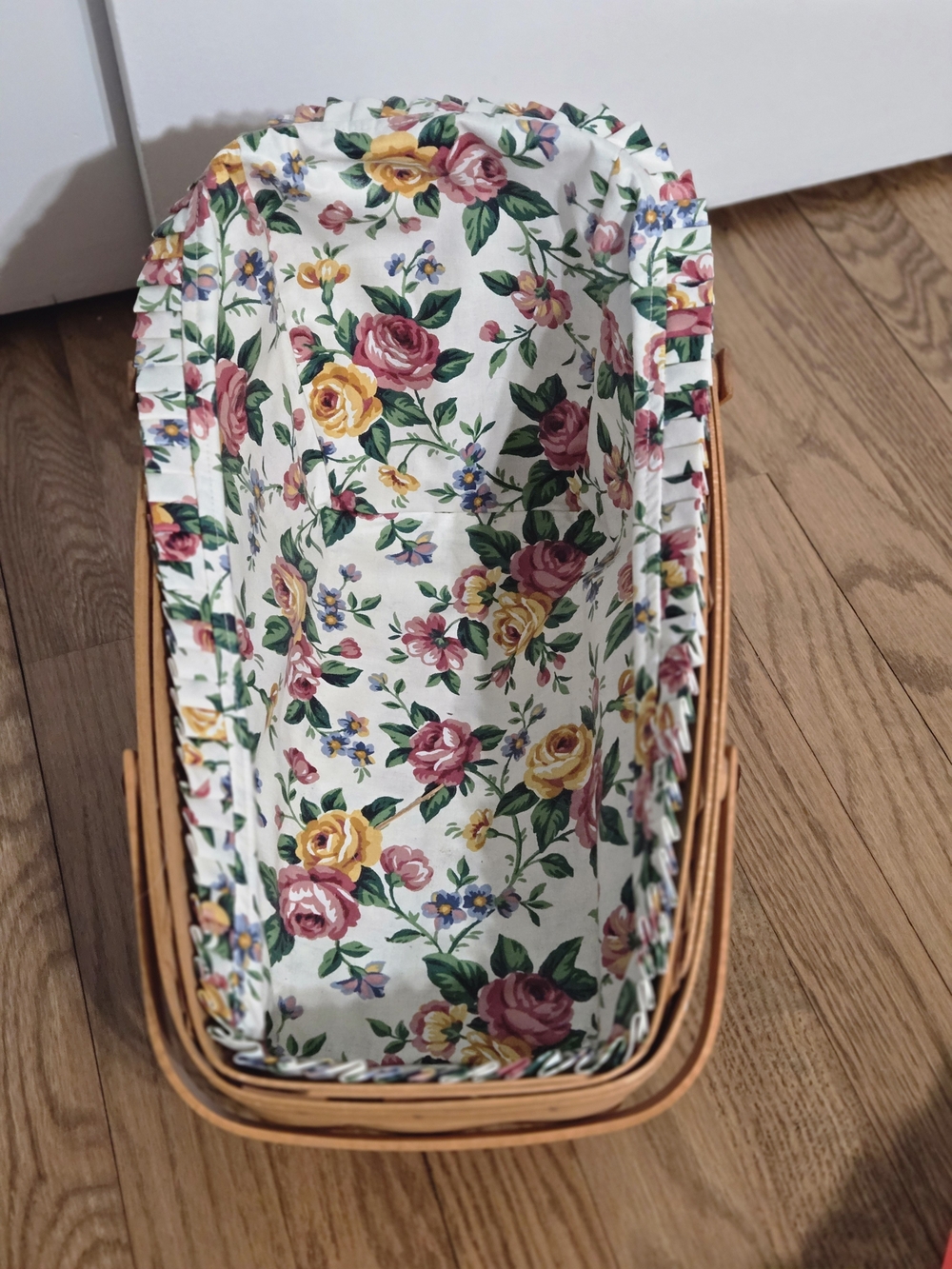 Longaberger Veggie Basket, 1997 with Cloth Liner